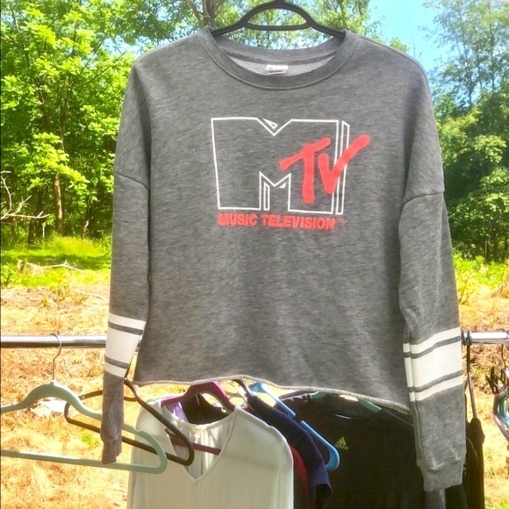 MTV crop top